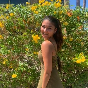 Meet your Posher, Alexis